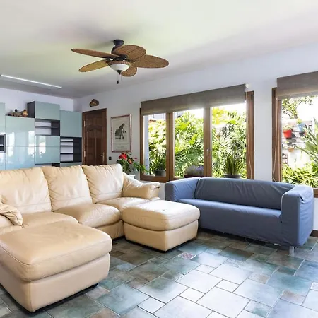 Prime San Nicolas Tatil Evi